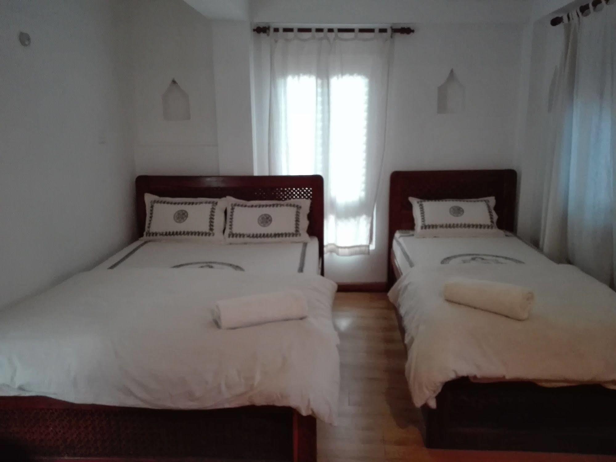 Sunny Guest House And Cafe Бактапур Екстериор снимка
